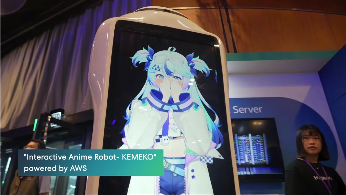 InnoVEX 2025 - Visitors experiencing KEMEKO interactive features