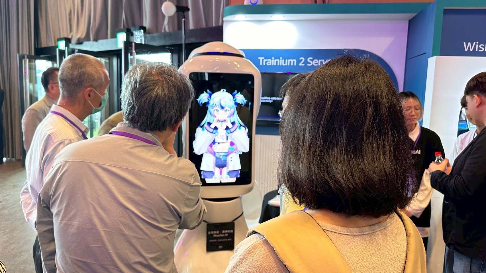 InnoVEX 2025 - KEMEKO technology demo and live conversation display